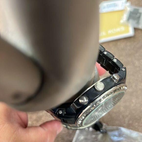 MICHAEL KORS Black MOP Dial Black Acrylic Bracelet with Glitz Watch - Picture 8 of 9